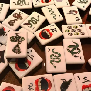Luxury American-style Halloween-themed Black Mahjong Set Acrylic for Four Players with a 160-piece Chessboard
