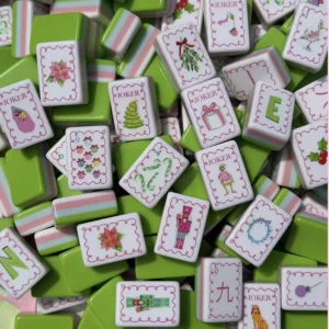 Christmas-Themed American Mahjong Acrylic Mahjong Tile Set, 160 Tiles, Green