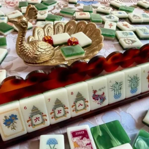 American Mahjong Tiles Emerald Fortune Acrylic Mahjong Set 160 Pieces Home-use Gift Set Featuring Hand-crafted Crystal Tiles
